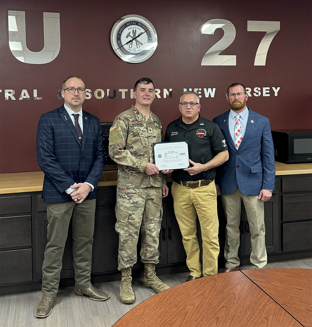 Training coordinator honored with Patriot Award for support of Guard ...